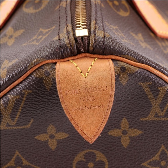 Louis Vuitton Speedy 30 in Monogram Canvas and Vachetta Leather - Picture 6 of 17